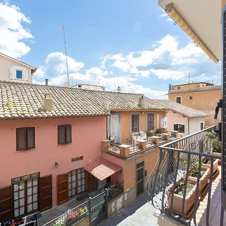 Apartment Perla Etrusca By In Rome *